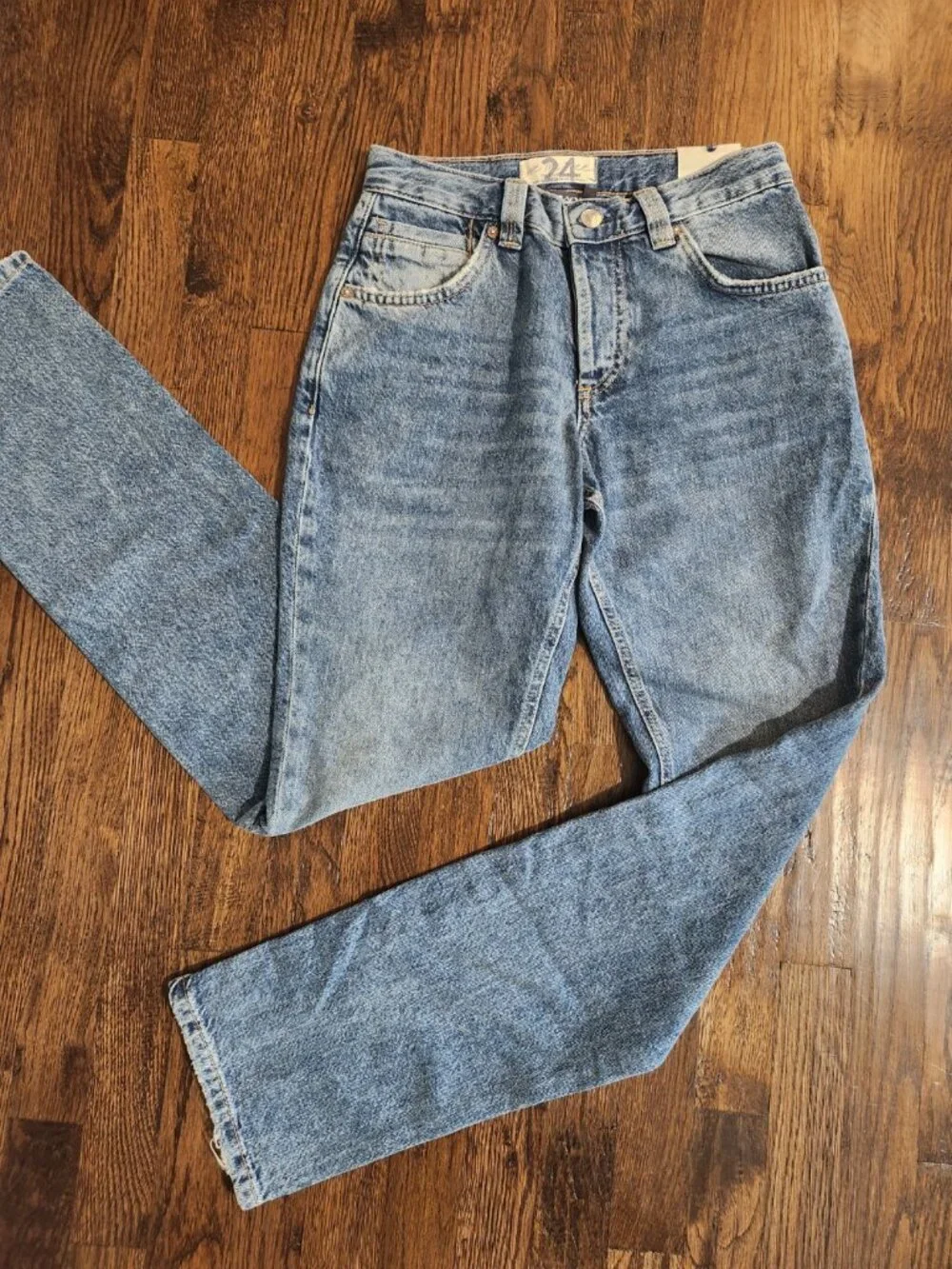 We the Free NWOT CRVY Siren Low Rise Straight Leg Jeans Blue size 24